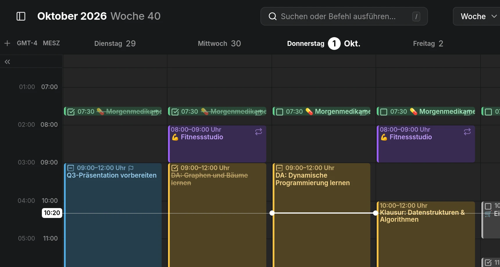 Die Wochenansicht mit einer Spalte EDT mit New Yorker Stunden neben der Spalte GMT+2, sodass 07:00 Uhr in Berlin 01:00 Uhr in New York entspricht
